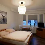 Das Weiss Blaue Haus